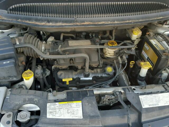 2C4GP74LX3R233630 - 2003 CHRYSLER TOWN & COU SILVER photo 7