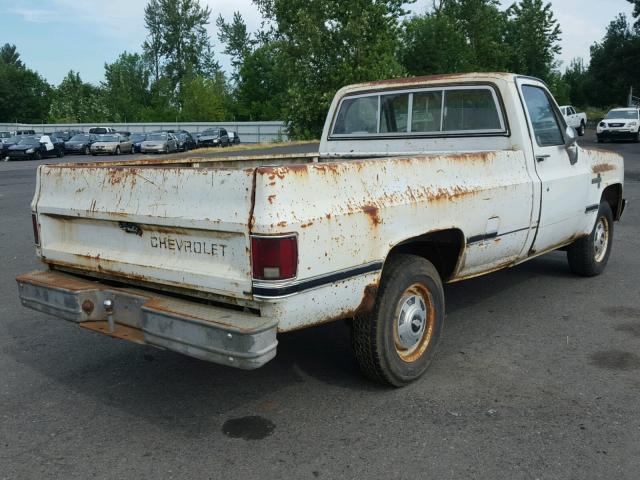 1GCGC24M8DJ106212 - 1983 CHEVROLET C20 WHITE photo 4