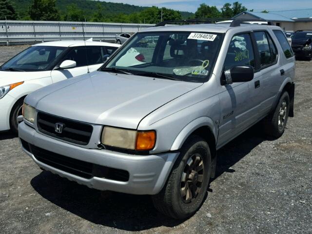 4S6CM58W9W4403048 - 1998 HONDA PASSPORT E 银色 照片 2