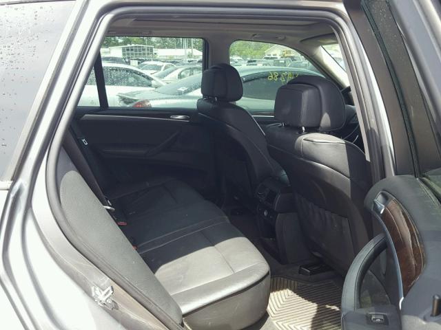 5UXFF03519LJ98243 - 2009 BMW X5 XDRIVE3 GRAY photo 6
