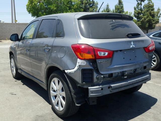 4A4AP4AU5FE044315 - 2015 MITSUBISHI OUTLANDER GRAY photo 3