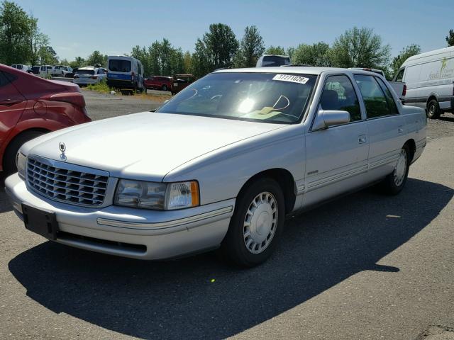 1G6KD54Y4XU744247 - 1999 CADILLAC DEVILLE SILVER photo 2