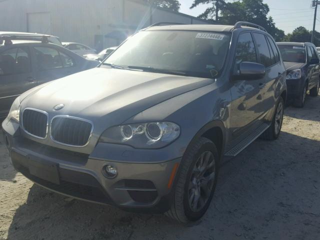 5UXZV4C53CL765583 - 2012 BMW X5 XDRIVE3 GRAY photo 2