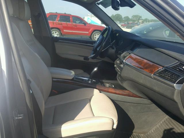 5UXZV4C53CL765583 - 2012 BMW X5 XDRIVE3 GRAY photo 5
