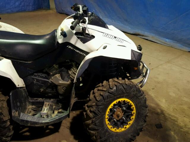 3JBHGDK18BJ000201 - 2011 CAN-AM RENEGADE 5 WHITE photo 5