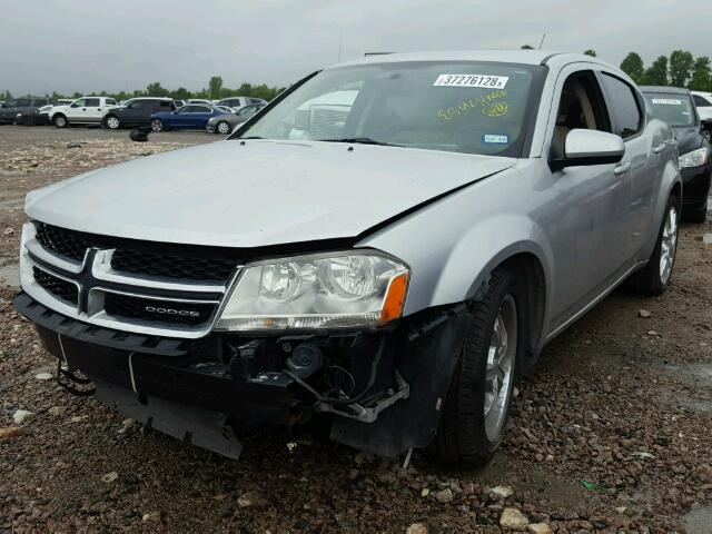 1B3BD2FG6BN541347 - 2011 DODGE AVENGER LU SILVER photo 2