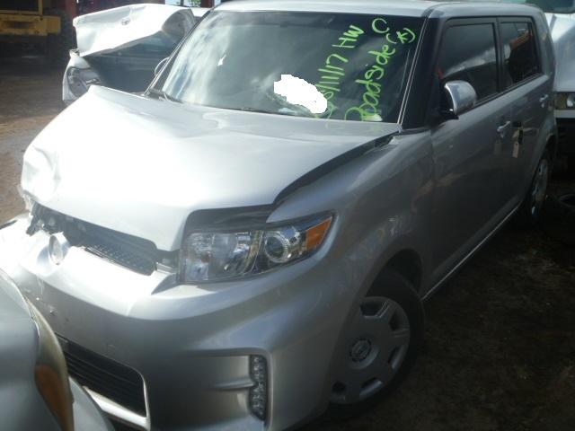 JTLZE4FE3FJ068549 - 2015 TOYOTA SCION XB Gümüş foto 1