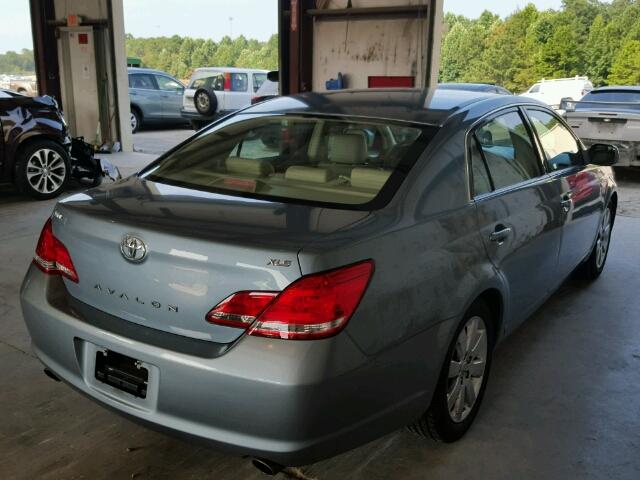 4T1BK36B27U204861 - 2007 TOYOTA AVALON XL BLUE photo 4