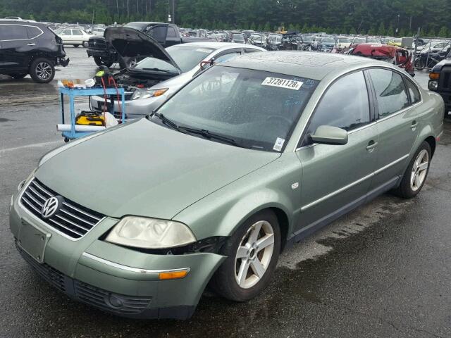 WVWRH63B74P147073 - 2004 VOLKSWAGEN PASSAT GLX GREEN photo 2