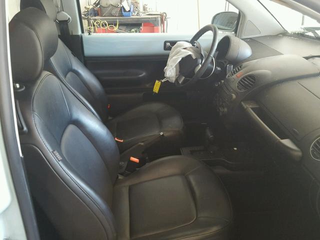 3VWRG3AGXAM036225 - 2010 VOLKSWAGEN NEW BEETLE 青绿色 照片 5