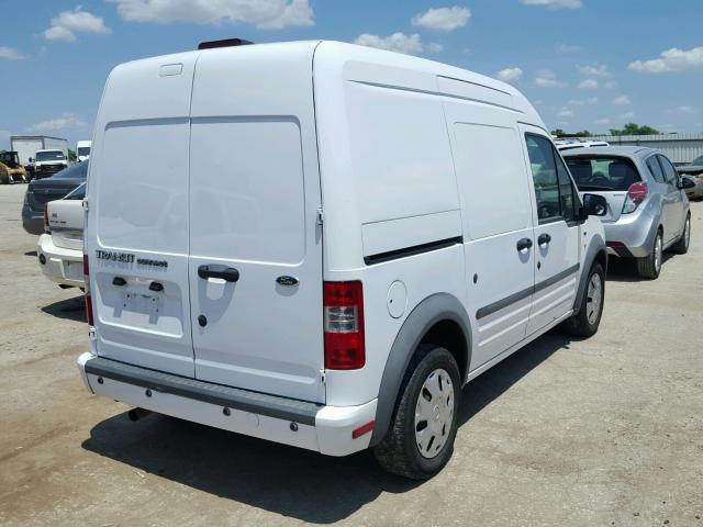 NM0LS7BN1AT040349 - 2010 FORD TRANSIT CO WHITE photo 4