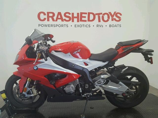 WB10D2104GZ354573 - 2016 BMW S 1000 RR RED photo 3