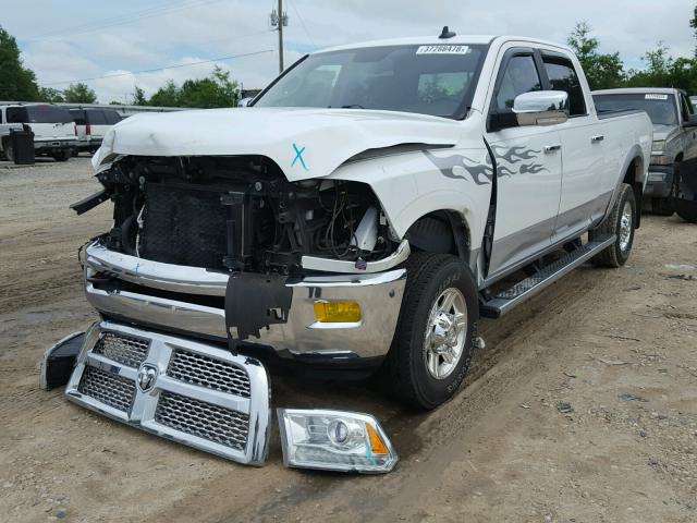 3C6UR5FL5DG550826 - 2013 RAM 2500 LARAM WHITE photo 2