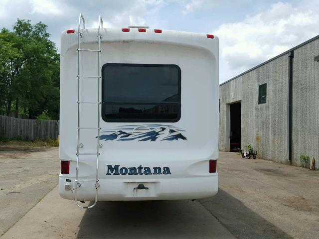 4YDF365294D509854 - 2004 KEYSTONE MONTANA WHITE photo 4