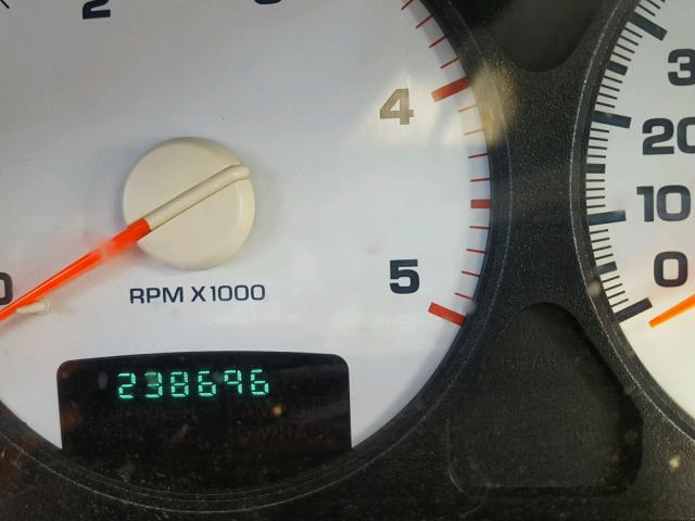 3D3KS28CX5G721045 - 2005 DODGE RAM 2500 S RED photo 8