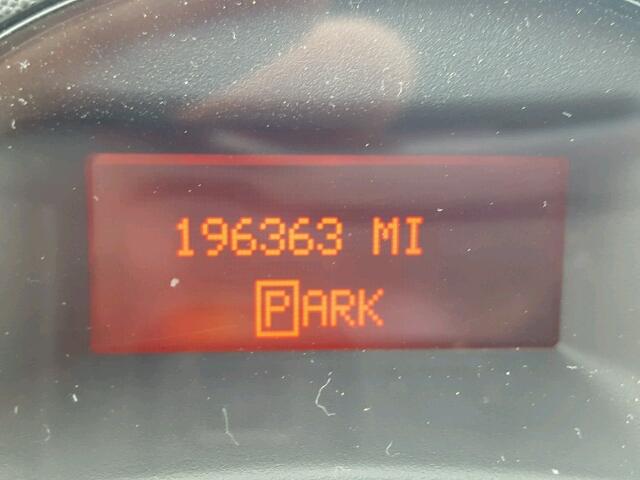 2G2WP522051272338 - 2005 PONTIAC GRAND PRIX SILVER photo 8