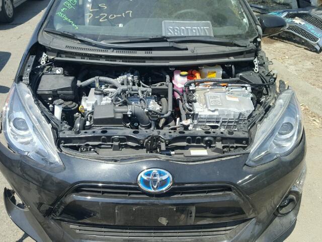 JTDKDTB31G1589487 - 2016 TOYOTA PRIUS C BLACK photo 7