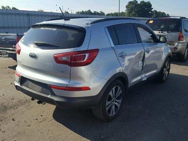 KNDPC3A21B7063884 - 2011 KIA SPORTAGE E SILVER photo 4