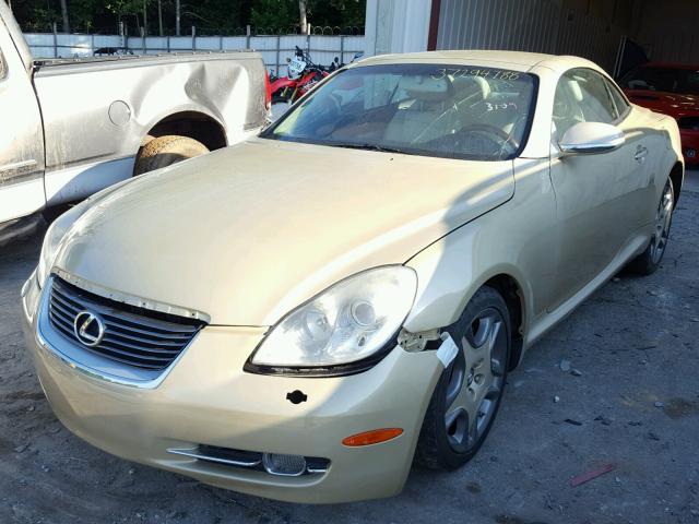 JTHFN48Y669002352 - 2006 LEXUS SC 430 GOLD photo 2