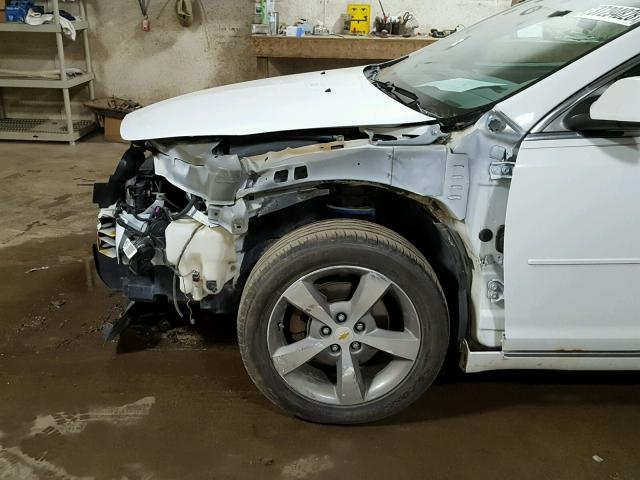 1G1ZC5E19BF167253 - 2011 CHEVROLET MALIBU 1LT WHITE photo 9