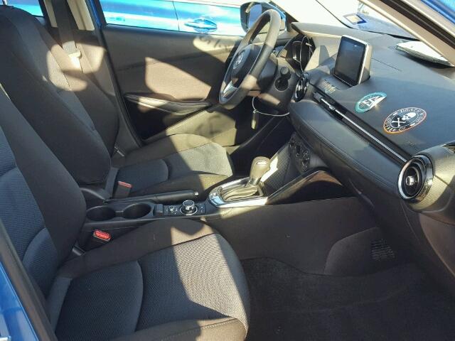 3MYDLBZV9GY122795 - 2016 TOYOTA SCION IA BLUE photo 5