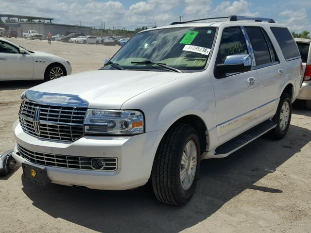 5LMFU28539EJ00340 - 2009 LINCOLN NAVIGATOR Beyaz fotoğraf 2