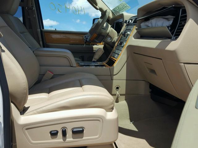 5LMFU28539EJ00340 - 2009 LINCOLN NAVIGATOR Beyaz fotoğraf 5
