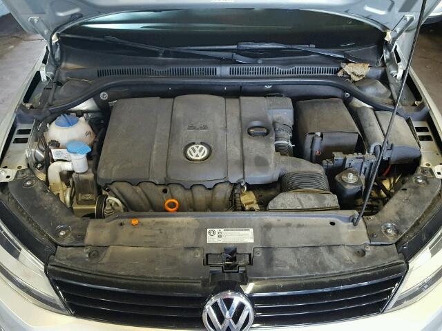 3VWDX7AJ6BM110108 - 2011 VOLKSWAGEN JETTA SE SILVER photo 7