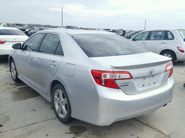 4T1BF1FK5EU784290 - 2014 TOYOTA CAMRY L SILVER photo 3