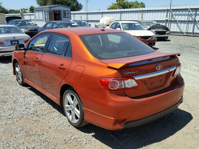 2T1BU4EEXDC064213 - 2013 TOYOTA COROLLA BA ORANGE photo 3