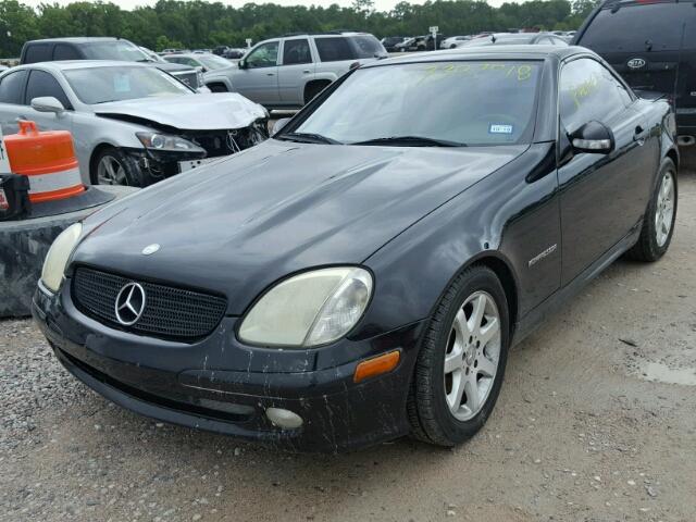 WDBKK49F51F193504 - 2001 MERCEDES-BENZ SLK 230 KO BLACK photo 2