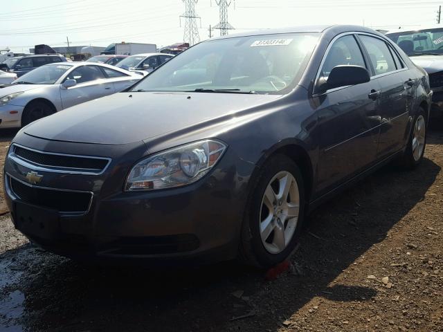 1G1ZB5EB7A4164101 - 2010 CHEVROLET MALIBU LS Bənövşəyi foto 2