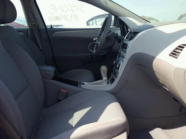 1G1ZB5EB7A4164101 - 2010 CHEVROLET MALIBU LS Bənövşəyi foto 5