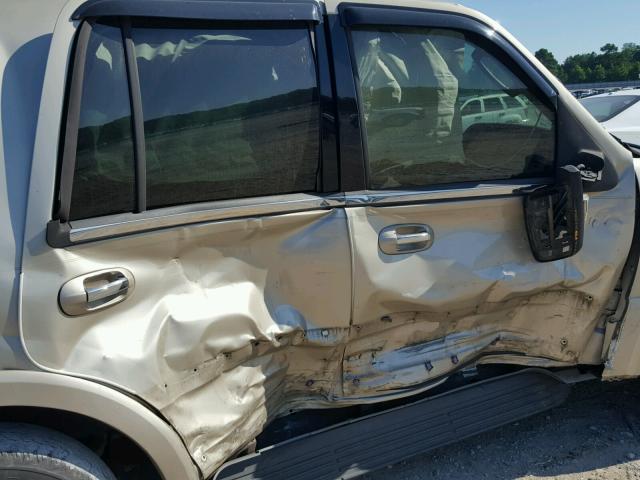 5LMFU27R34LJ04297 - 2004 LINCOLN NAVIGATOR TAN photo 9