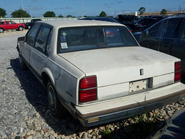 1G3HY54C5K1819077 - 1989 OLDSMOBILE DELTA 88 R WHITE photo 3