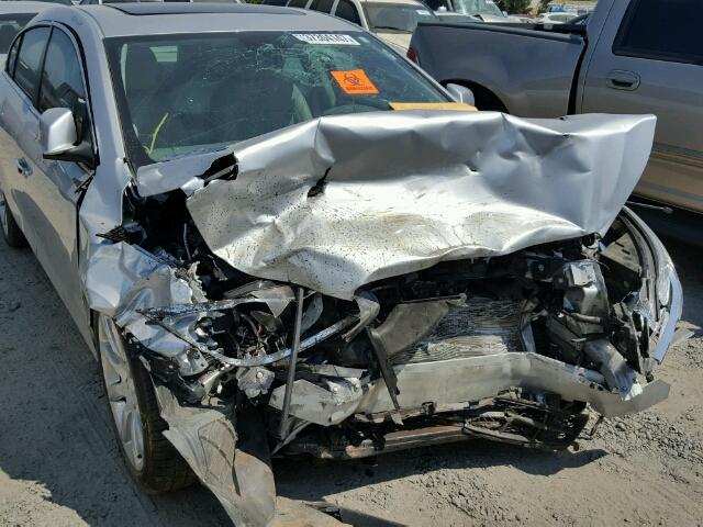 1G4GJ5E39CF314867 - 2012 BUICK LACROSSE T SILVER photo 9