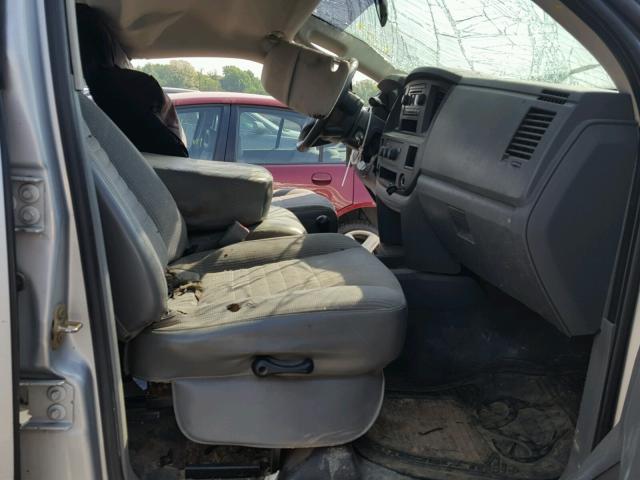 1D7KS28C16J202917 - 2006 DODGE RAM 2500 S SILVER photo 5
