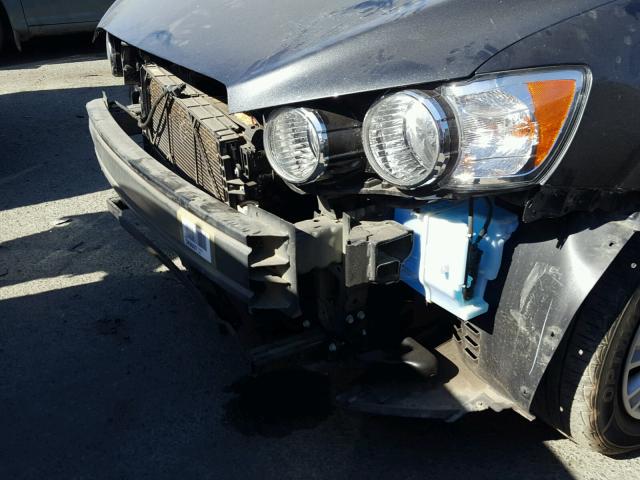 1G1JA5SGXG4130114 - 2016 CHEVROLET SONIC LS 灰色 照片 9