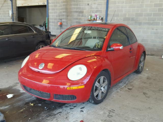 3VWRW31C86M414906 - 2006 VOLKSWAGEN NEW BEETLE 红色 照片 2