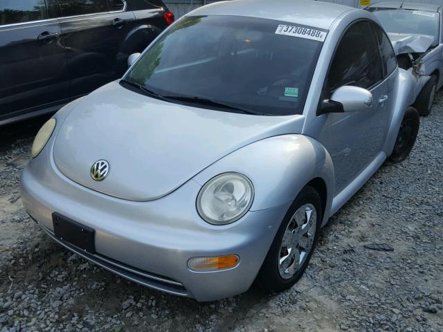3VWBK31C95M403957 - 2005 VOLKSWAGEN NEW BEETLE ვერცხლისფერი ფოტო 2