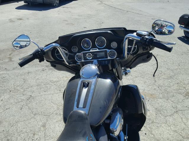 1HD1FC4149Y693613 - 2009 HARLEY-DAVIDSON FLHTCU GRAY photo 5