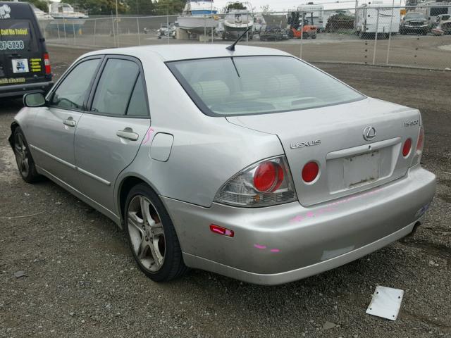 JTHBD192520045220 - 2002 LEXUS IS 300 SILVER photo 3