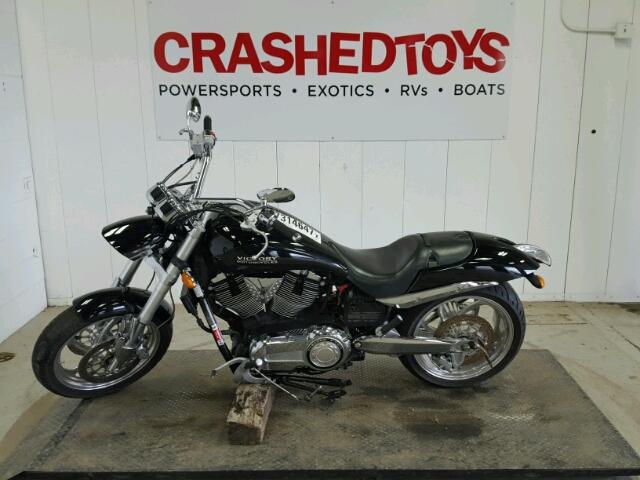 5VPHB26D073008595 - 2007 VICTORY MOTORCYCLES HAMMER BLACK photo 3