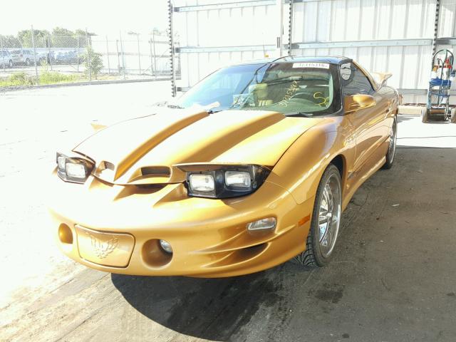 2G2FV22G9W2211209 - 1998 PONTIAC FIREBIRD F GOLD photo 2