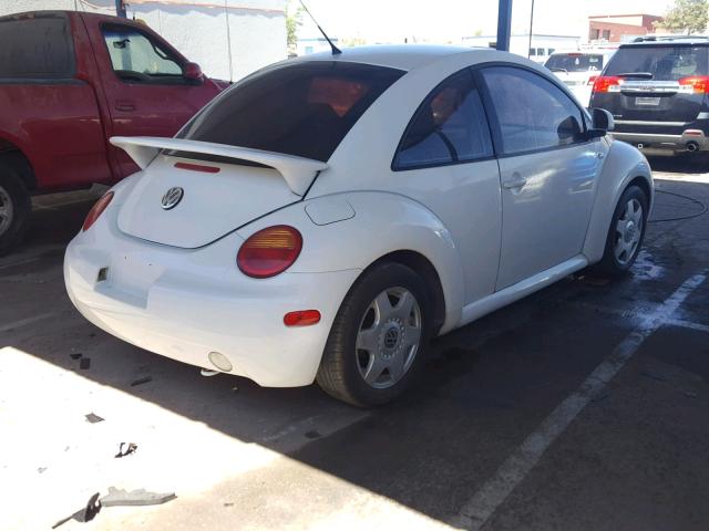 3VWCA21C4XM400436 - 1999 VOLKSWAGEN NEW BEETLE 白色 照片 4