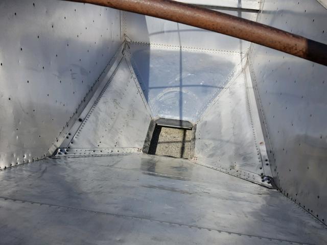 1TDH422231B098660 - 2001 GRAI HOPPER 白色 照片 8