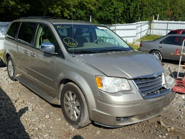 2A8HR54PX8R729047 - 2008 CHRYSLER TOWN & COU BEIGE photo 1