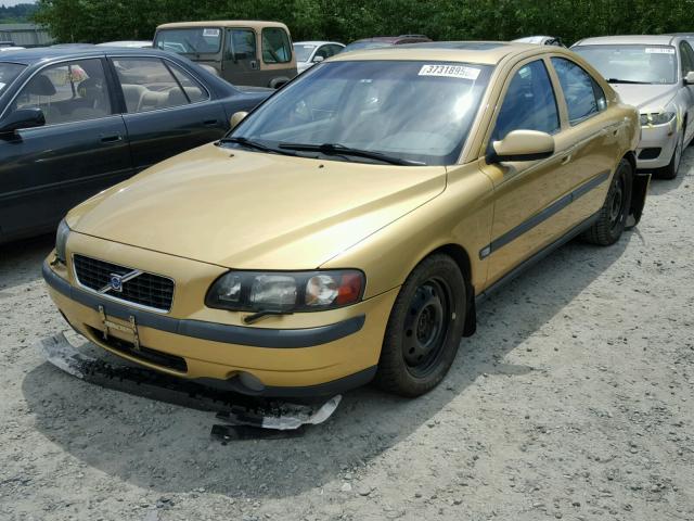 YV1RS53D712028052 - 2001 VOLVO S60 T5 GOLD photo 2