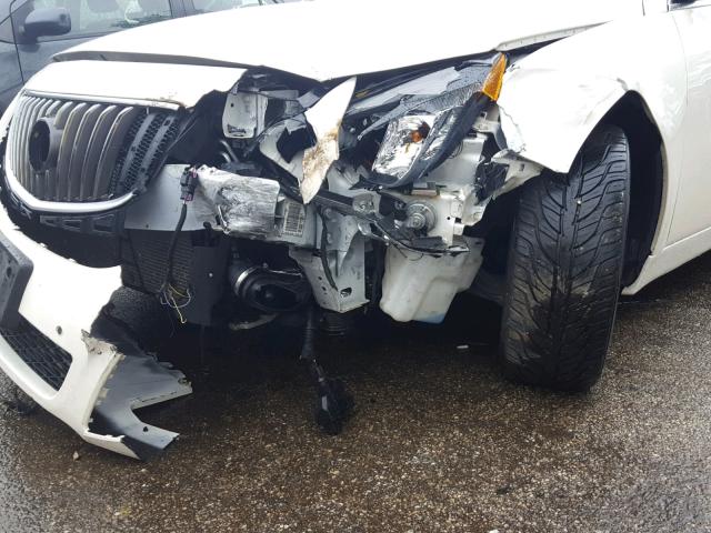 2G4GV5GV2C9166167 - 2012 BUICK REGAL GS Blanc photo 9