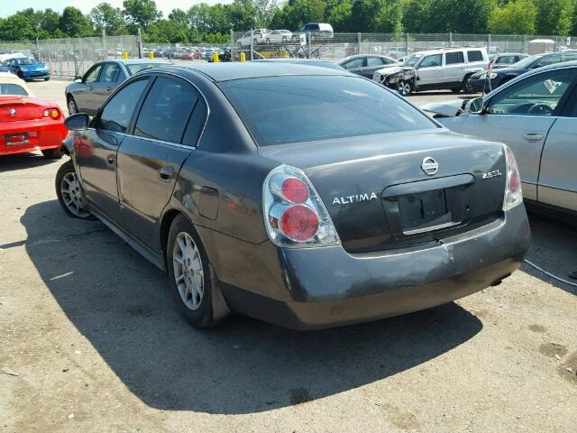 1N4AL11D05C321888 - 2005 NISSAN ALTIMA S GRAY photo 3